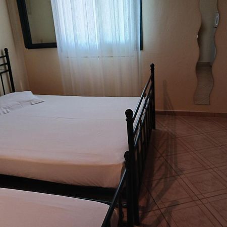 Janis Castle Apartment Himara Kültér fotó
