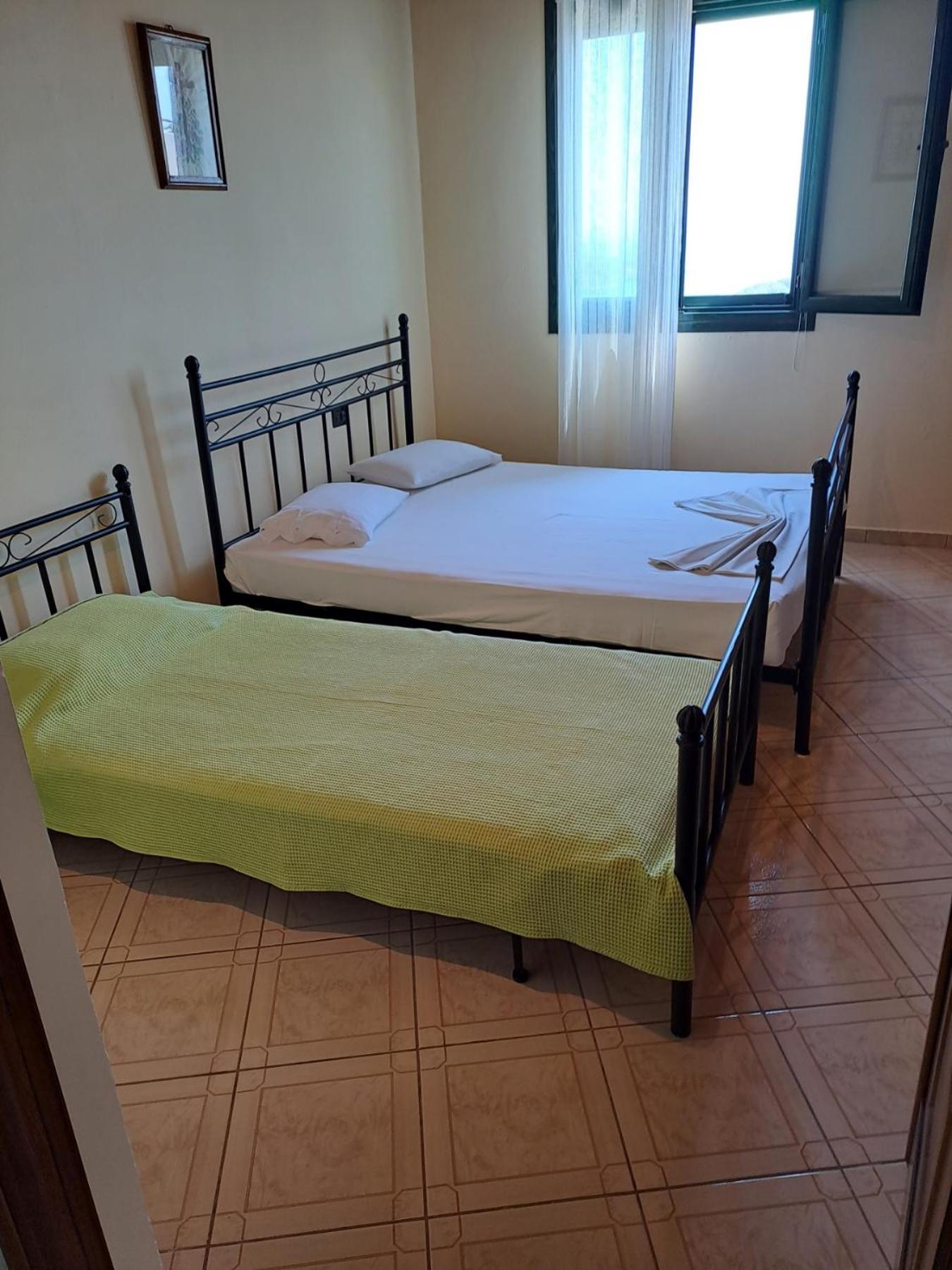 Janis Castle Apartment Himara Kültér fotó