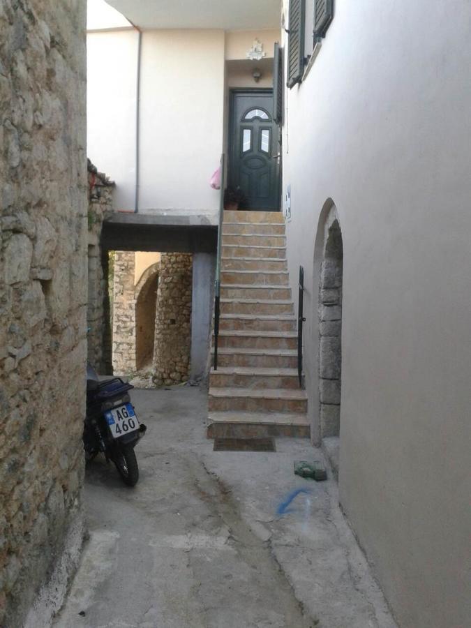 Janis Castle Apartment Himara Kültér fotó
